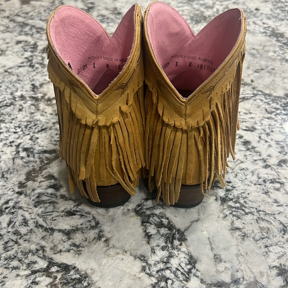 Junk Gypsy heeled boots, dark yellow, size 8 - Picture 3 of 8